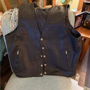 Xelement Men’s Black Leather Vest with Snap Button Closure and Zipper Pockets